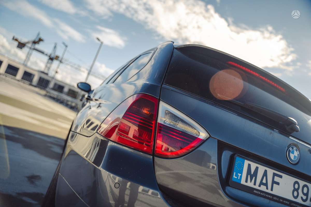 BMW 320, 2.0 l., universalas