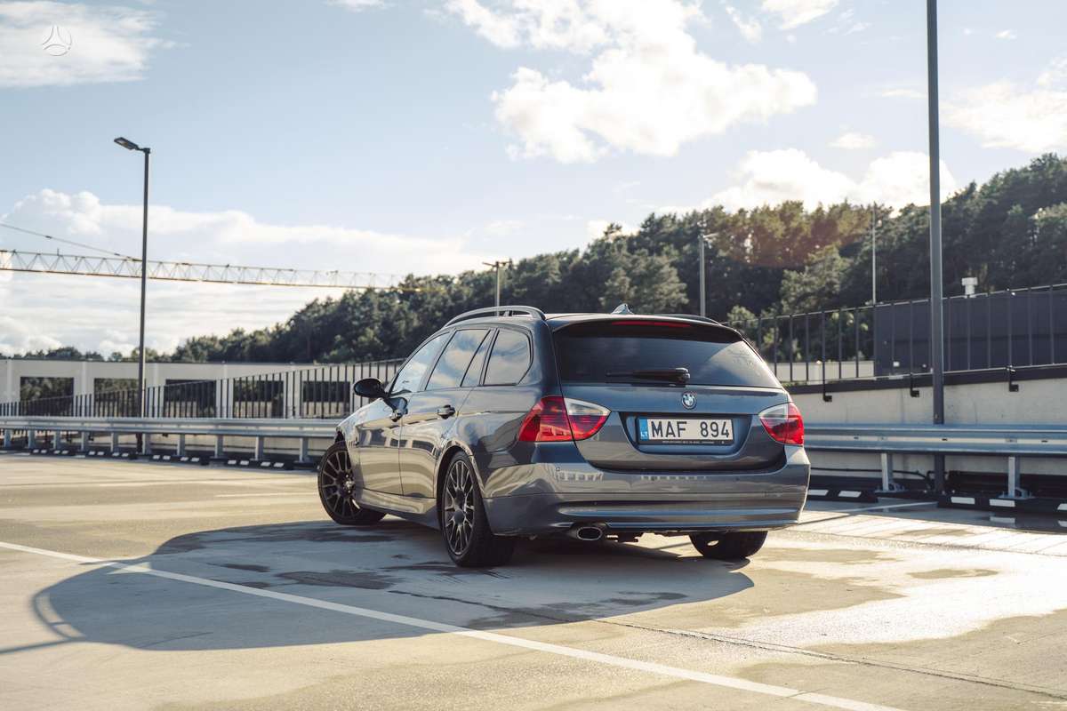 BMW 320, 2.0 l., Универсал