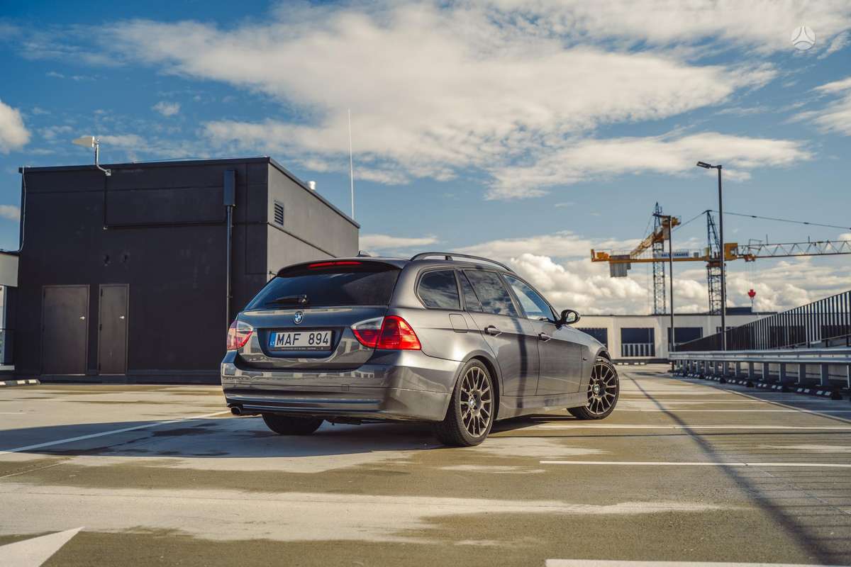 BMW 320, 2.0 l., universalas