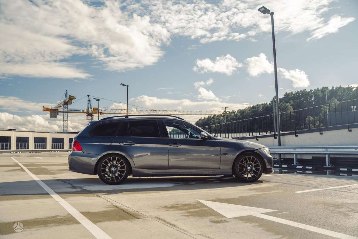 BMW 320, 2.0 l., Универсал