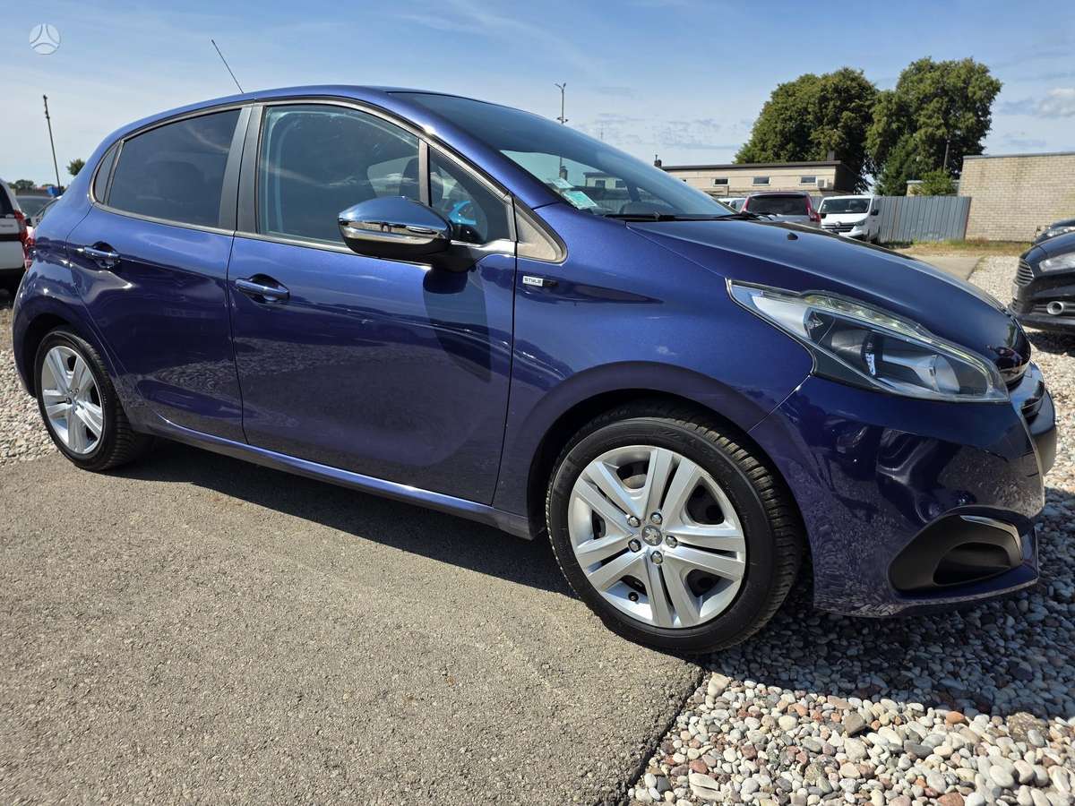 Peugeot 208 - 3