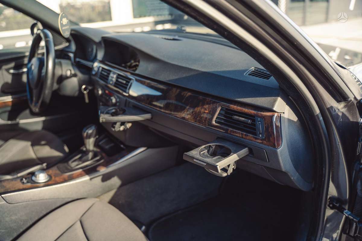BMW 320, 2.0 l., Универсал
