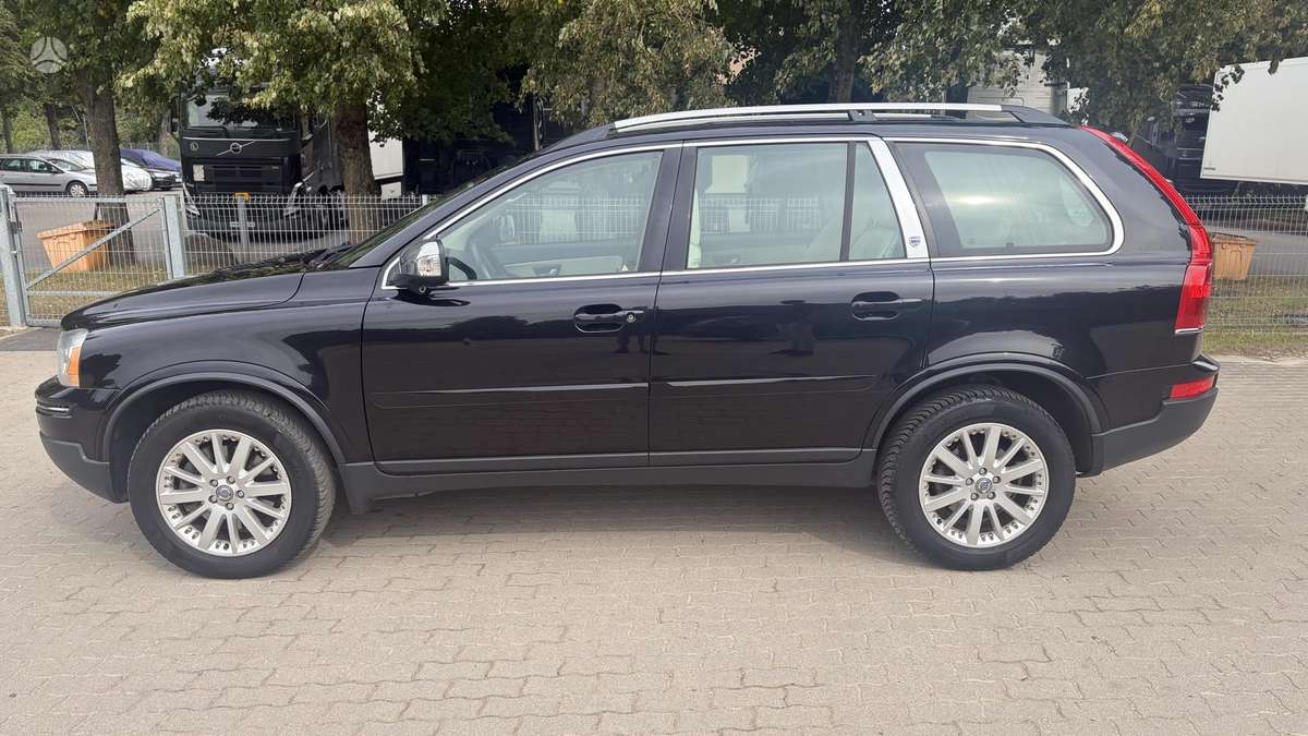 Volvo XC90 - 2