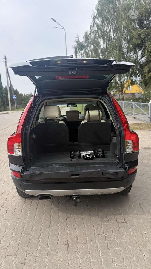 Volvo XC90 - 9