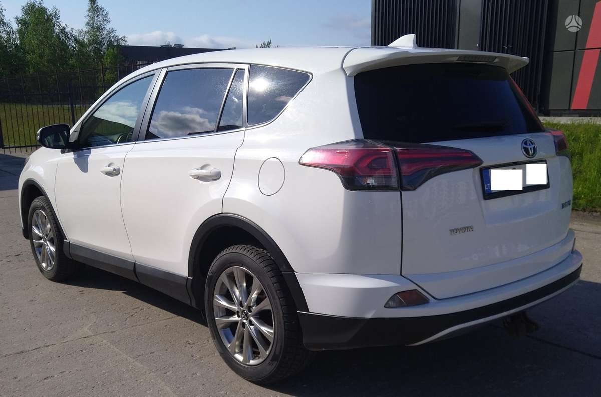 Toyota RAV4 - 4