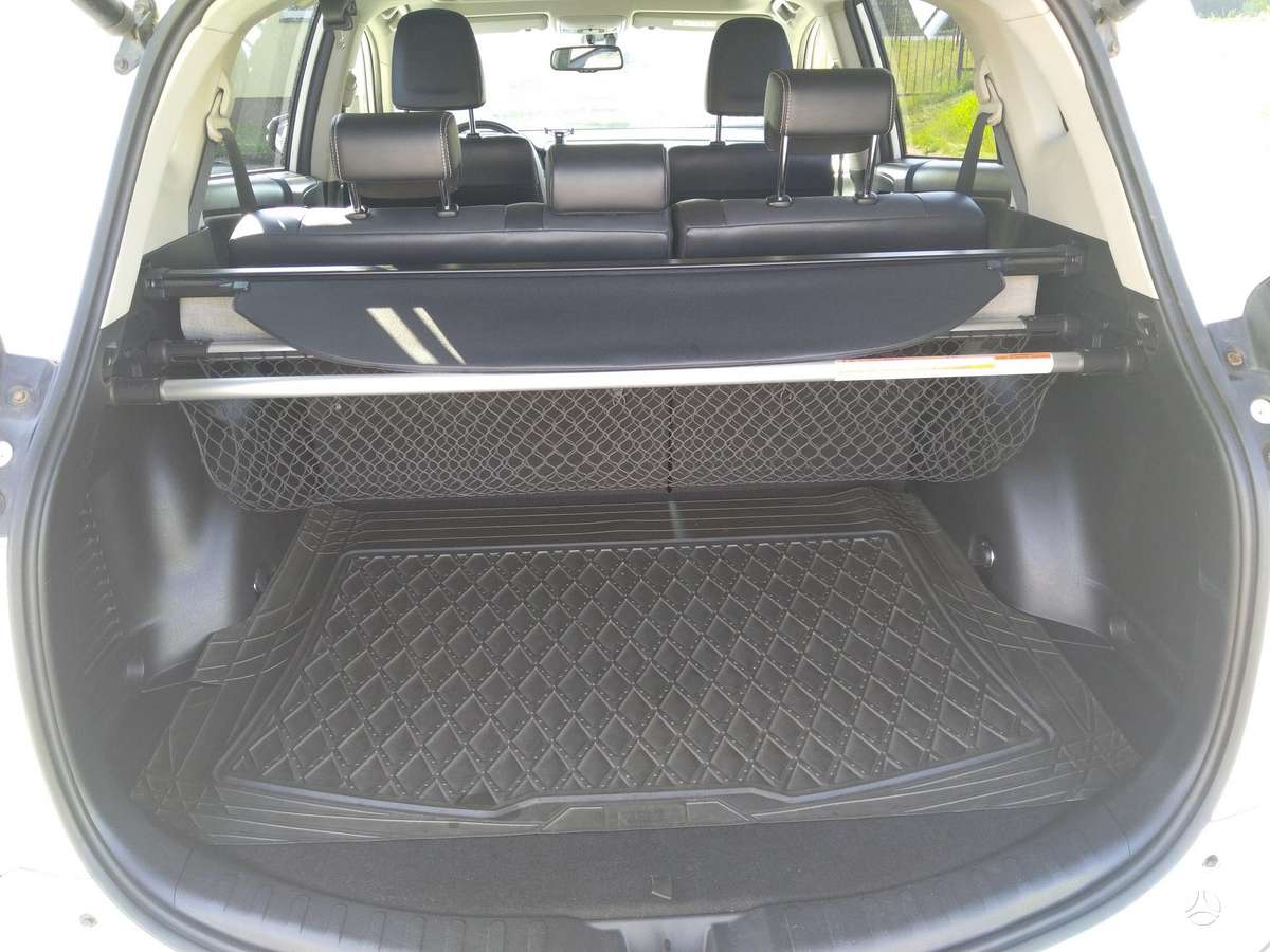 Toyota RAV4 - 7