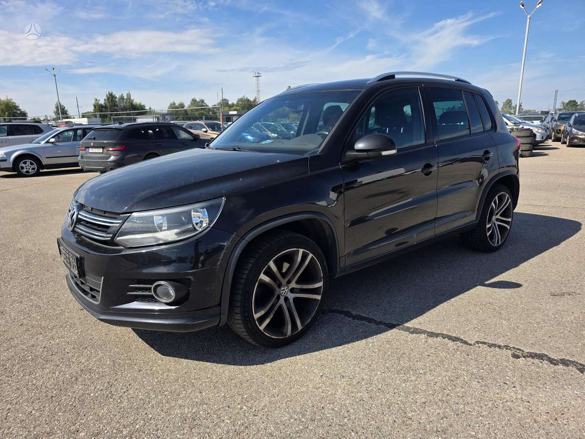 Volkswagen Tiguan - 2