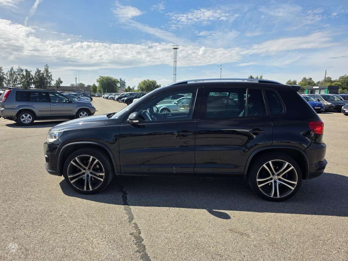Volkswagen Tiguan - 4