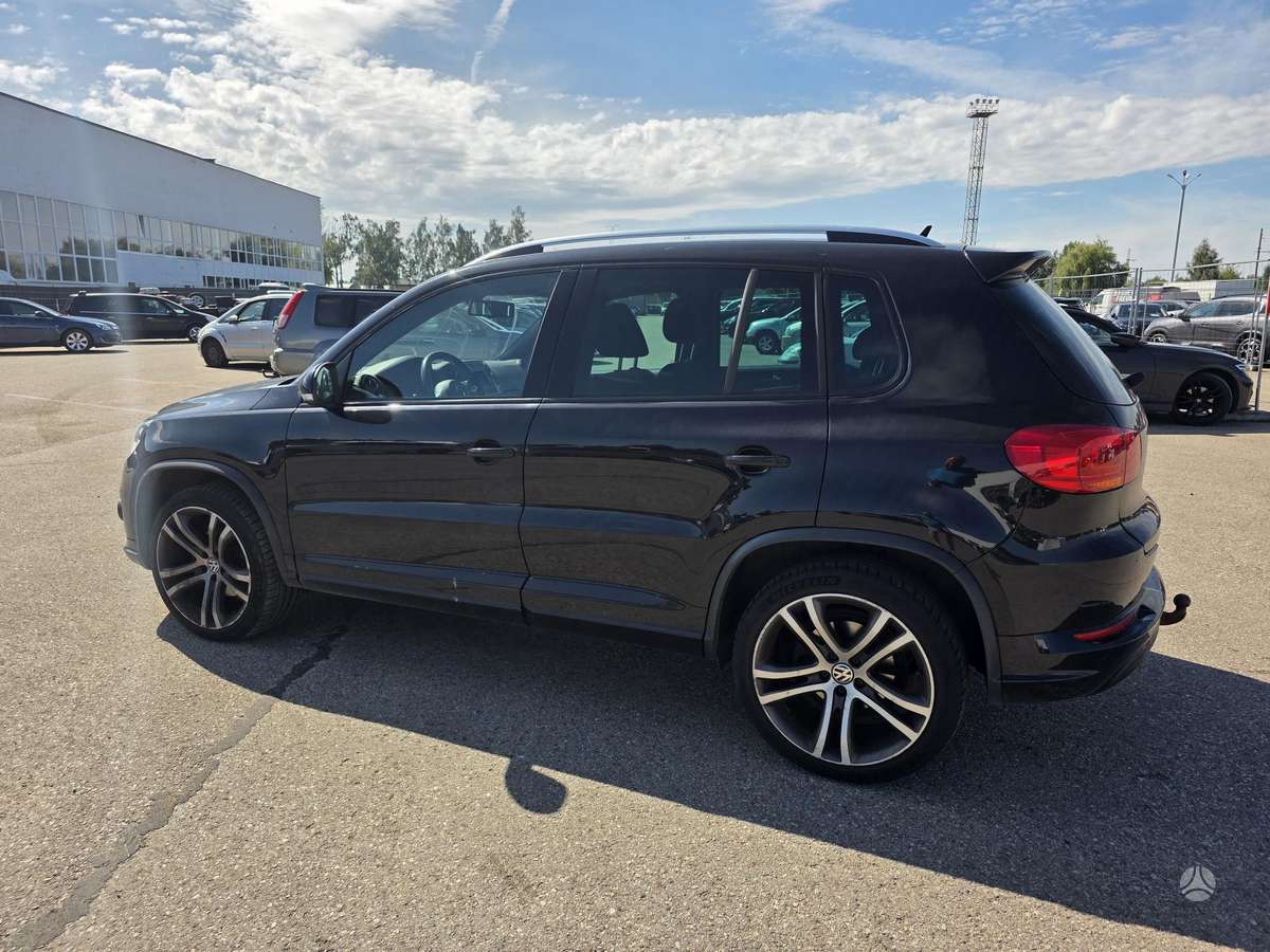 Volkswagen Tiguan - 5