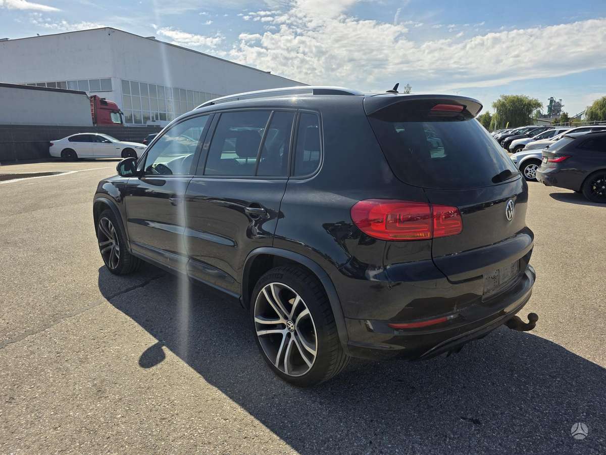 Volkswagen Tiguan - 6
