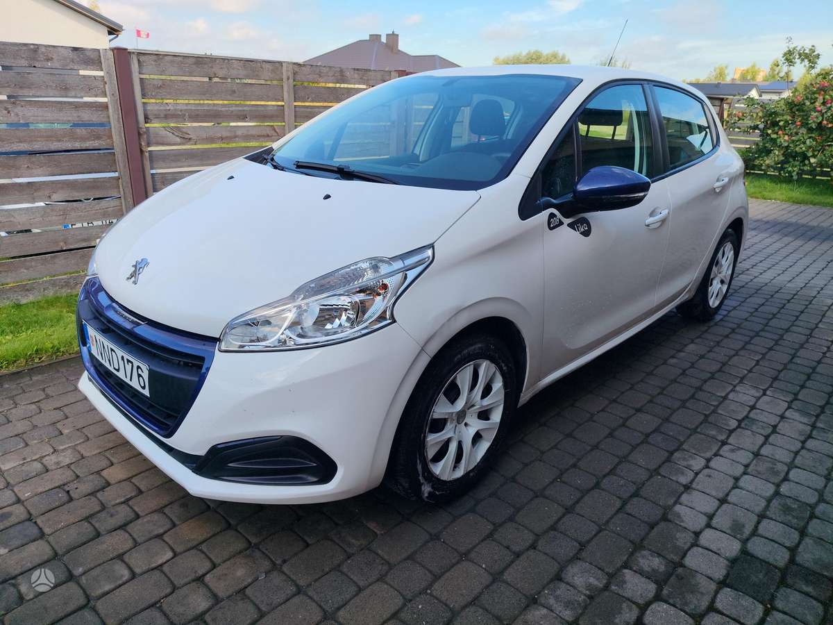 Peugeot 208 - 3