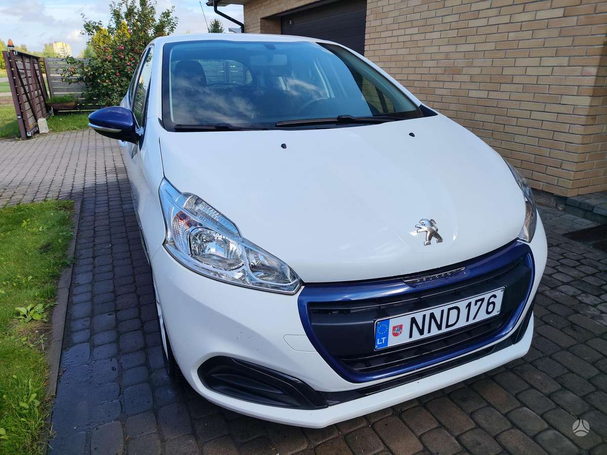 Peugeot 208 - 6