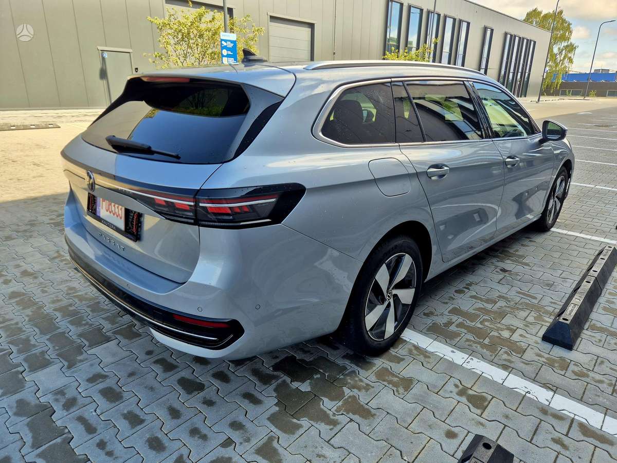 Volkswagen Passat - 3