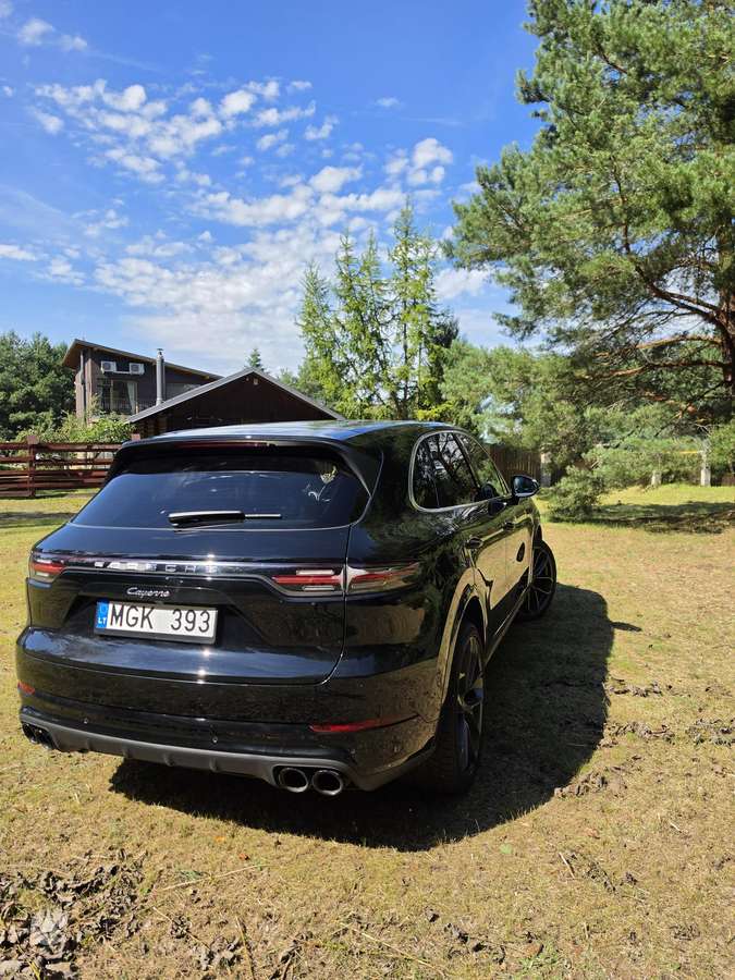 Porsche Cayenne - 3