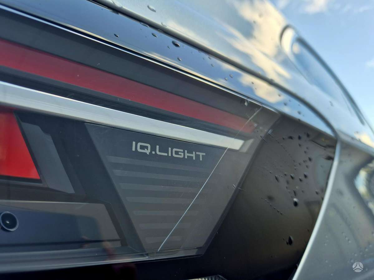 Volkswagen Passat - 10