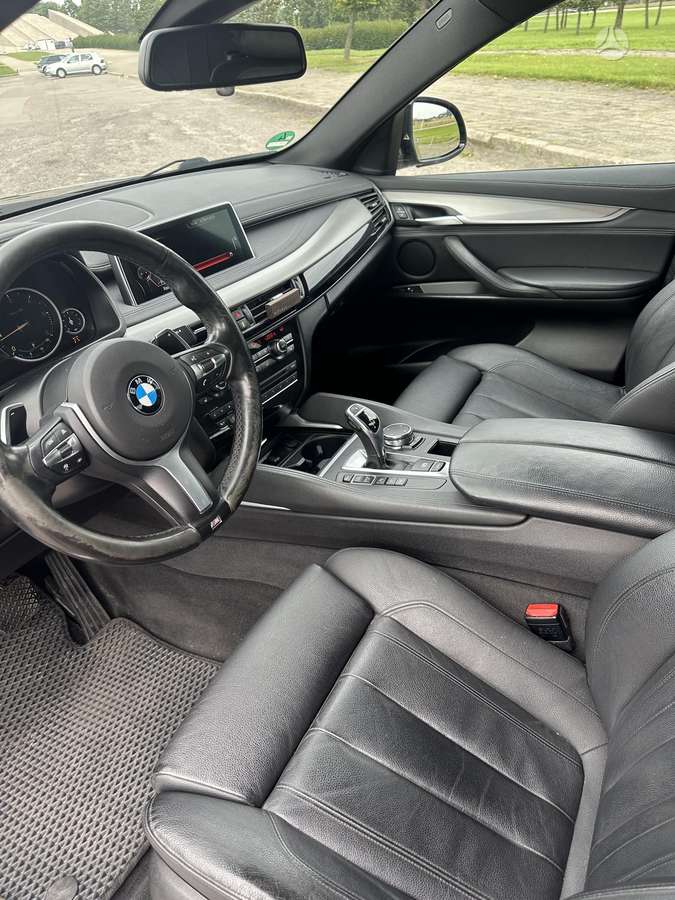 BMW X6, off-road / crossover