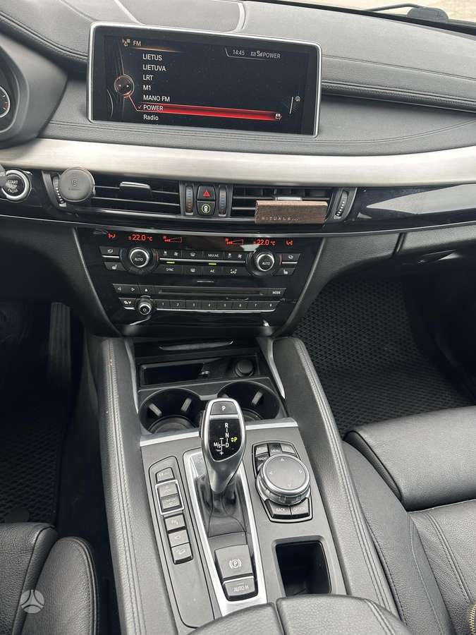 BMW X6, off-road / crossover