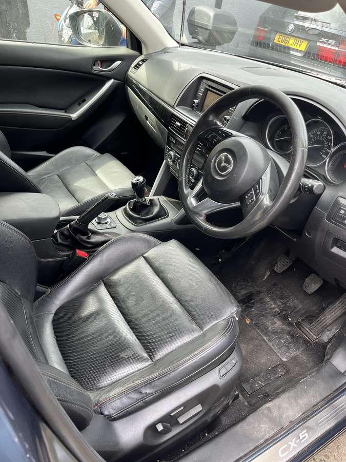 Mazda CX-5, 2.2 l., Внедорожник / Кроссовер