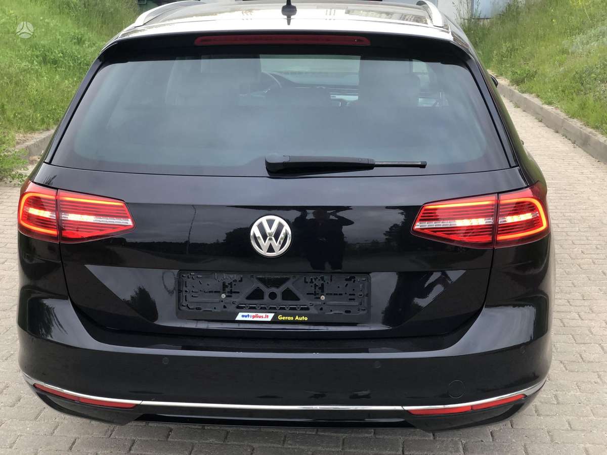 Volkswagen Passat - 4