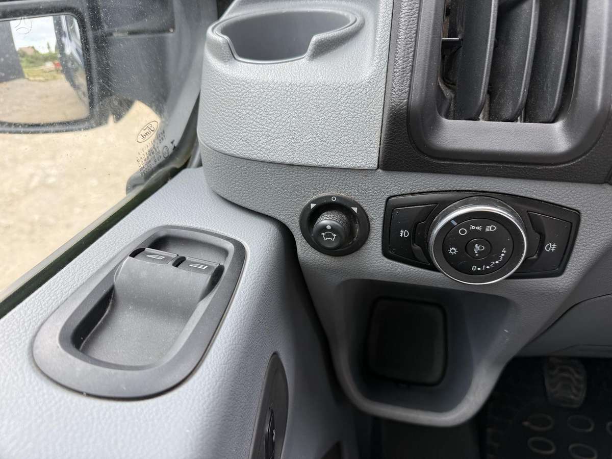 Ford Transit, 2.2 l., Коммерческий