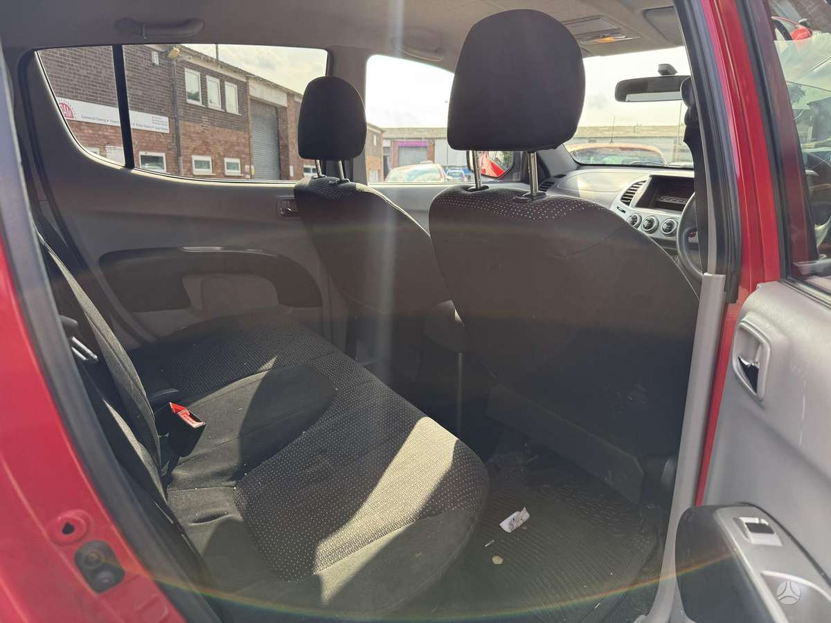 Mitsubishi L200, 2.5 l., Пикап