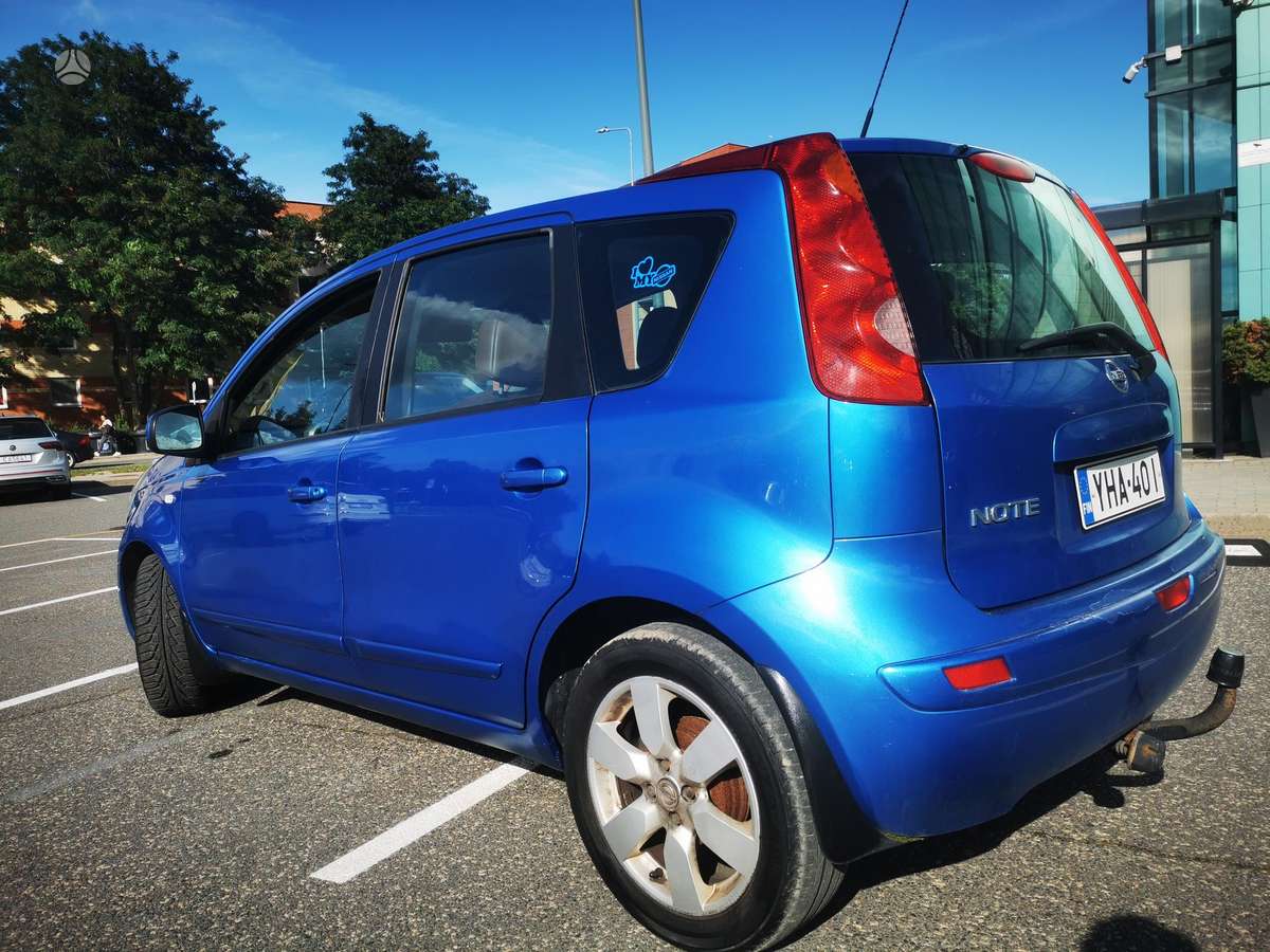 Nissan Note, 1.6 l., Хэтчбек