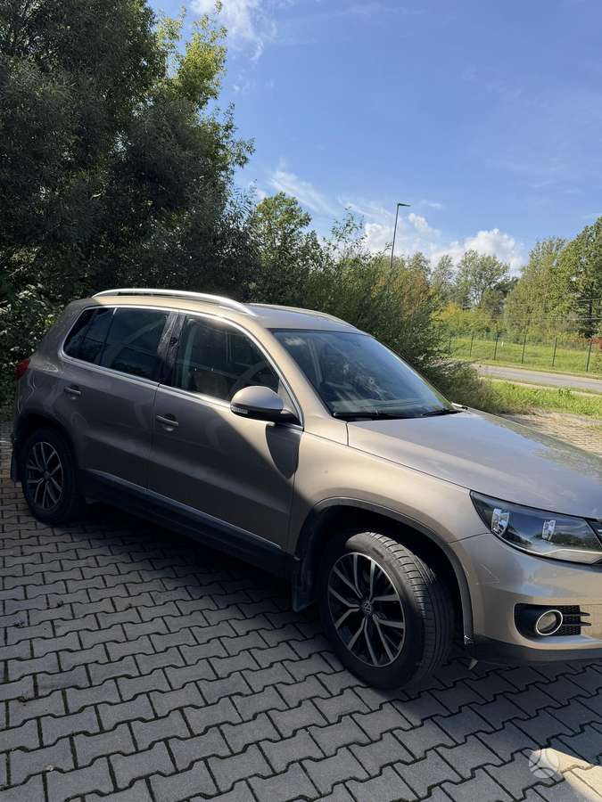 Volkswagen Tiguan - 4
