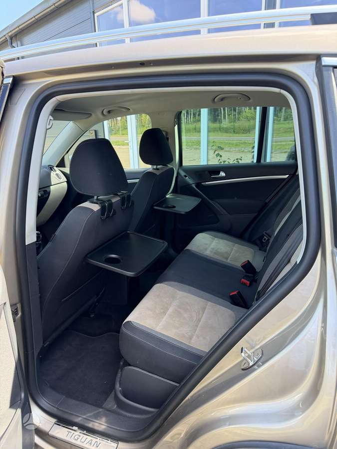 Volkswagen Tiguan - 7