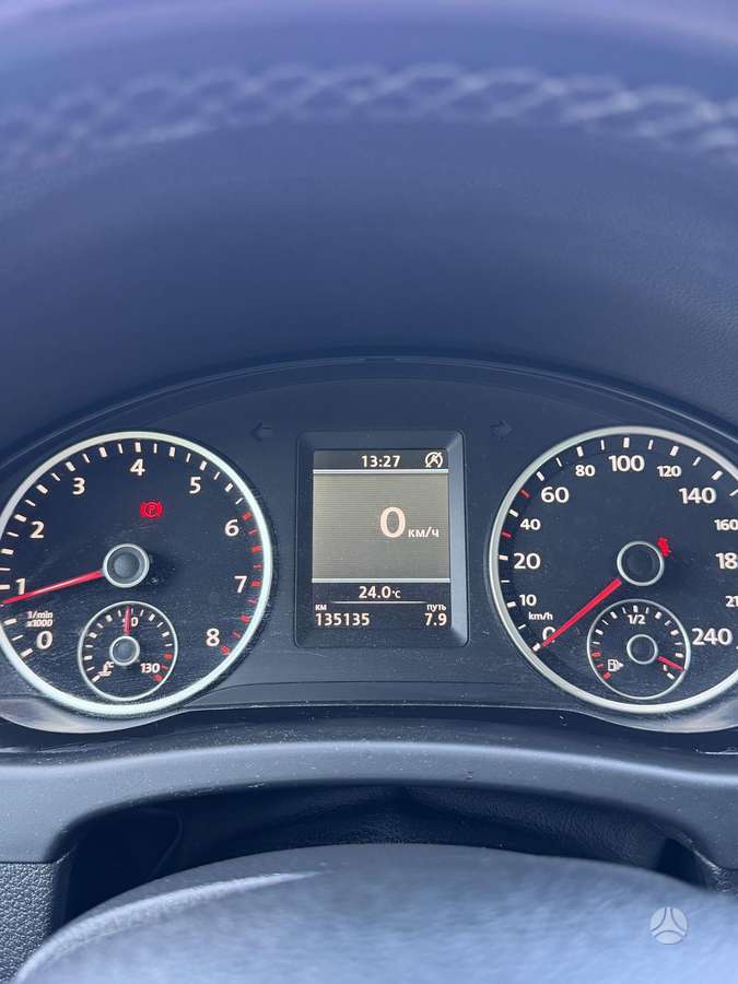 Volkswagen Tiguan - 9