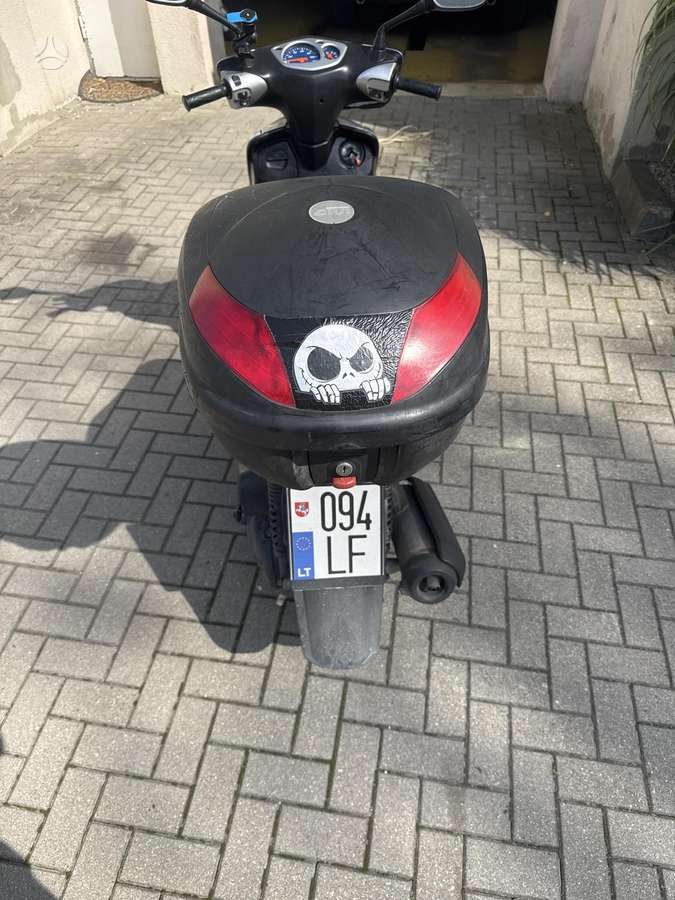 Yamaha Cygnus 125cc, scooters / mopeds