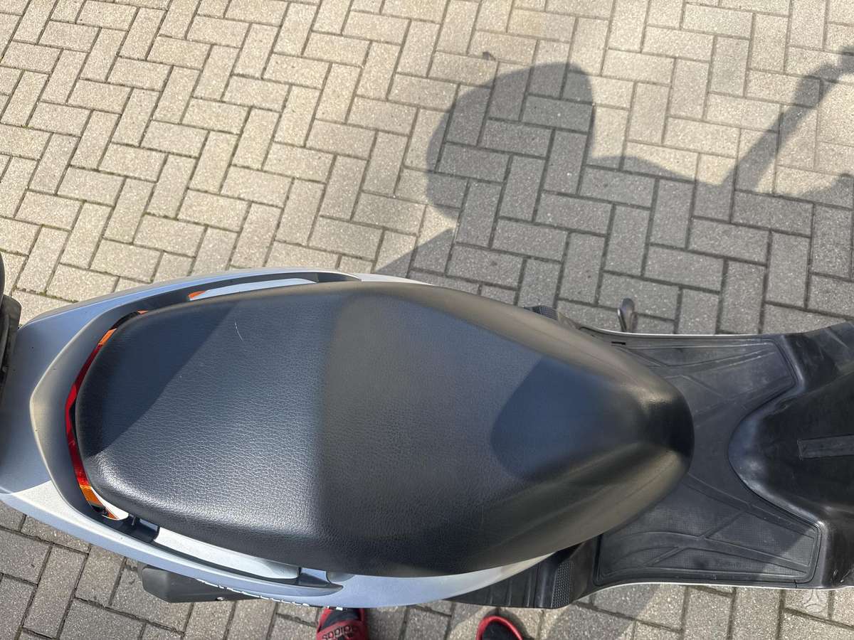 Yamaha Cygnus 125cc, scooters / mopeds