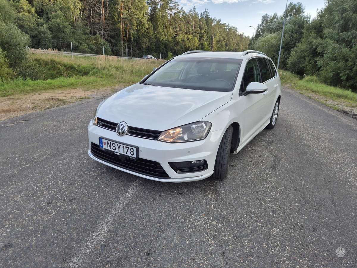 Volkswagen Golf - 2