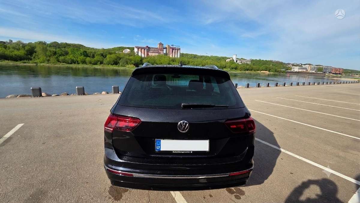 Volkswagen Tiguan - 3