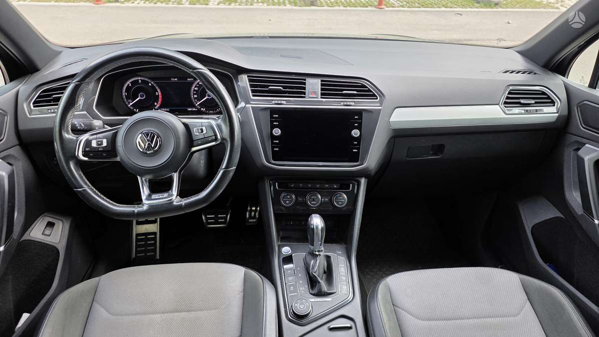 Volkswagen Tiguan - 7