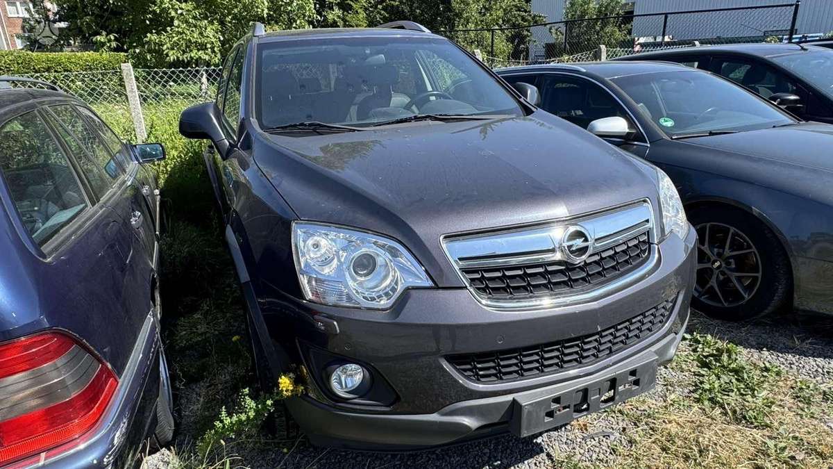 Opel Antara, 2.2 l., Внедорожник / Кроссовер