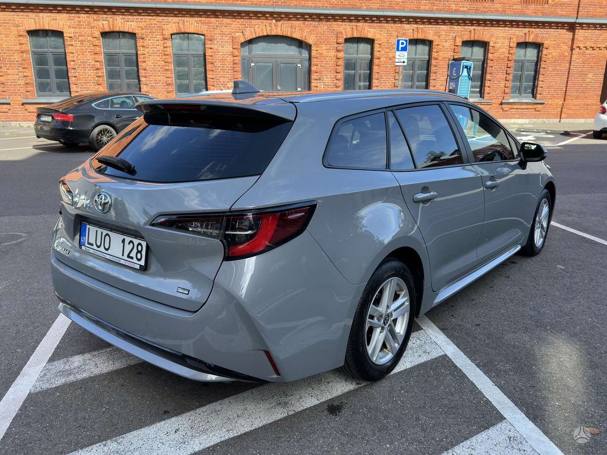 Toyota Corolla, 1.2 l., Универсал