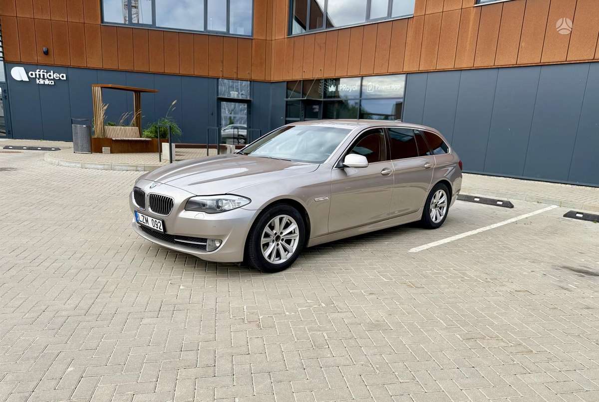 BMW 520, 2.0 l., wagon