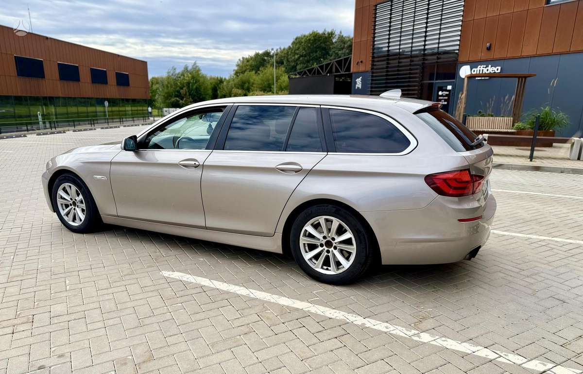BMW 520, 2.0 l., wagon