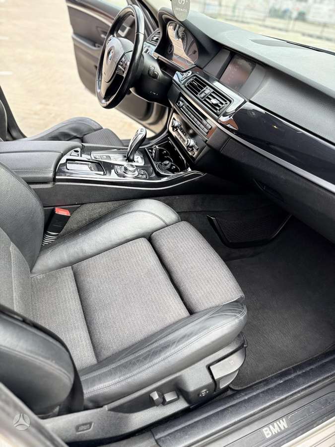BMW 520, 2.0 l., wagon