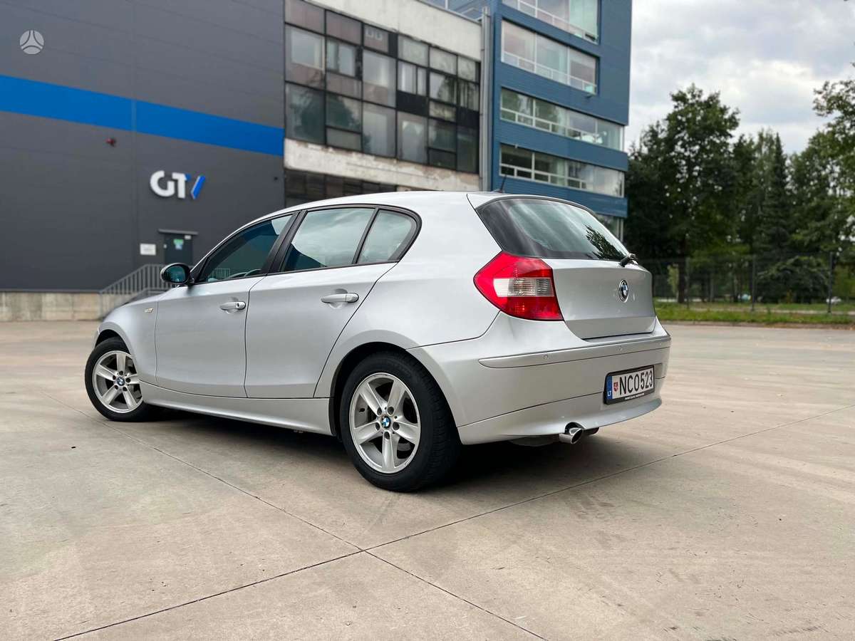 BMW 120, 2.0 l., Хэтчбек