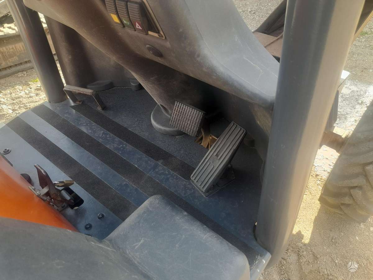 Ausa D 150 AHG, dumpers / tippers