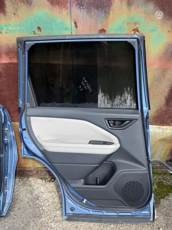 Subaru Forester Detales galime siusti