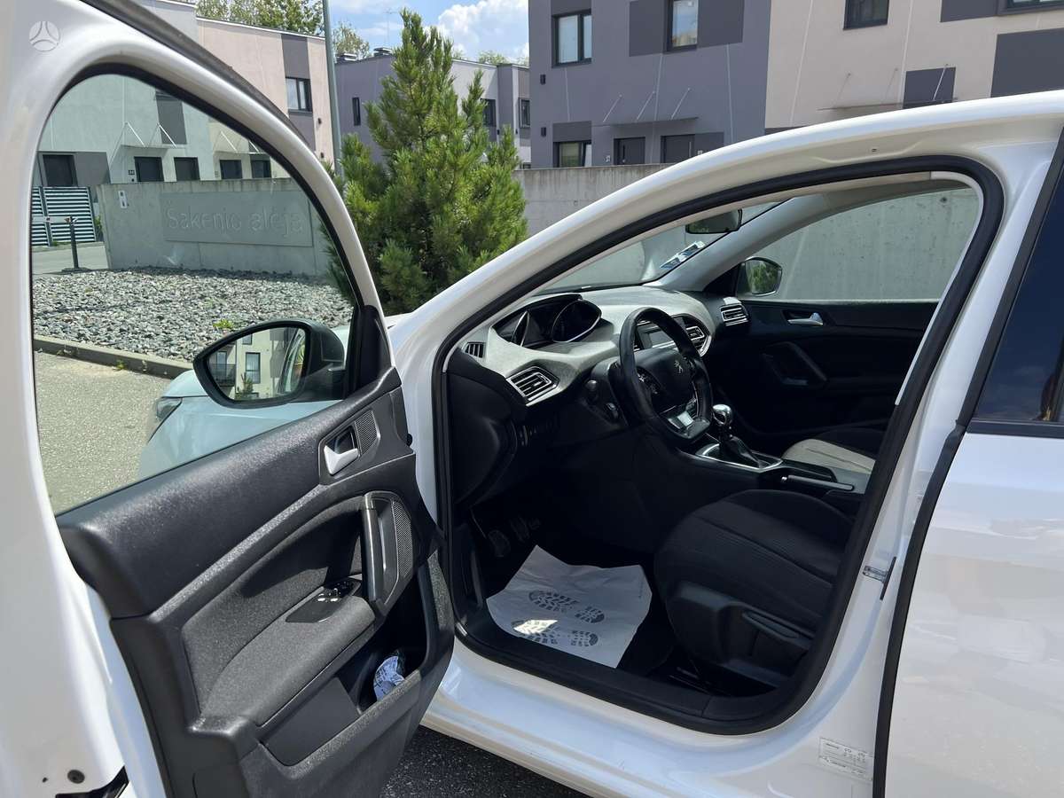 Peugeot 308 - 10