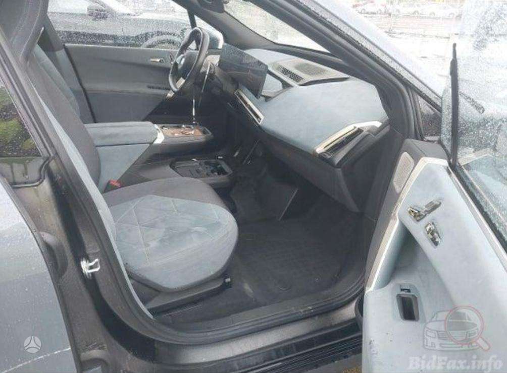 BMW iX, Внедорожник / Кроссовер