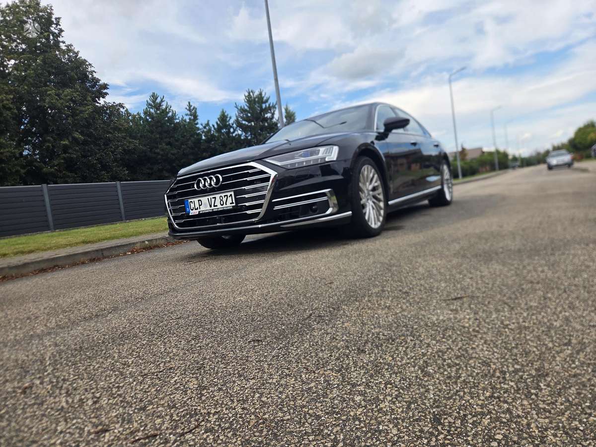 Audi A8, 4.0 l., Седан