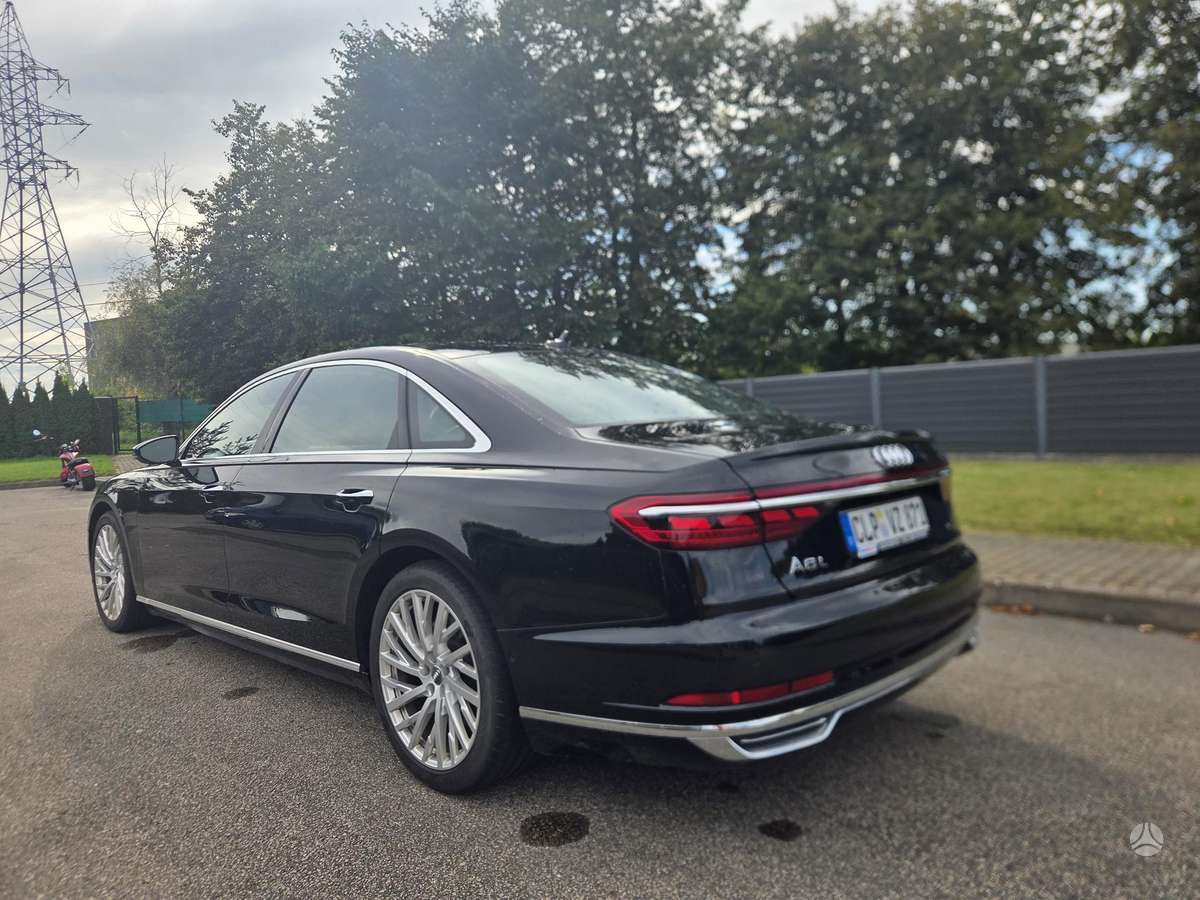 Audi A8, 4.0 l., Седан