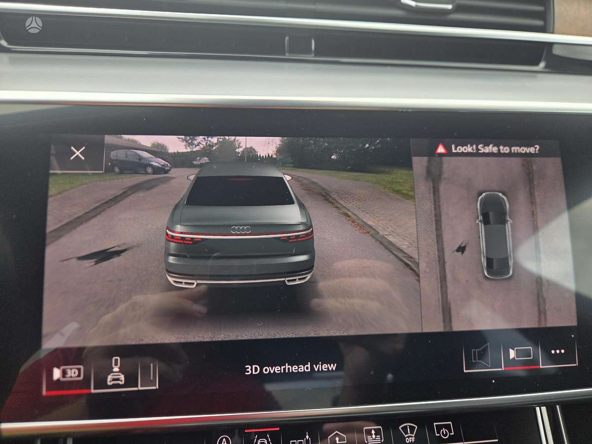 Audi A8, 4.0 l., Седан