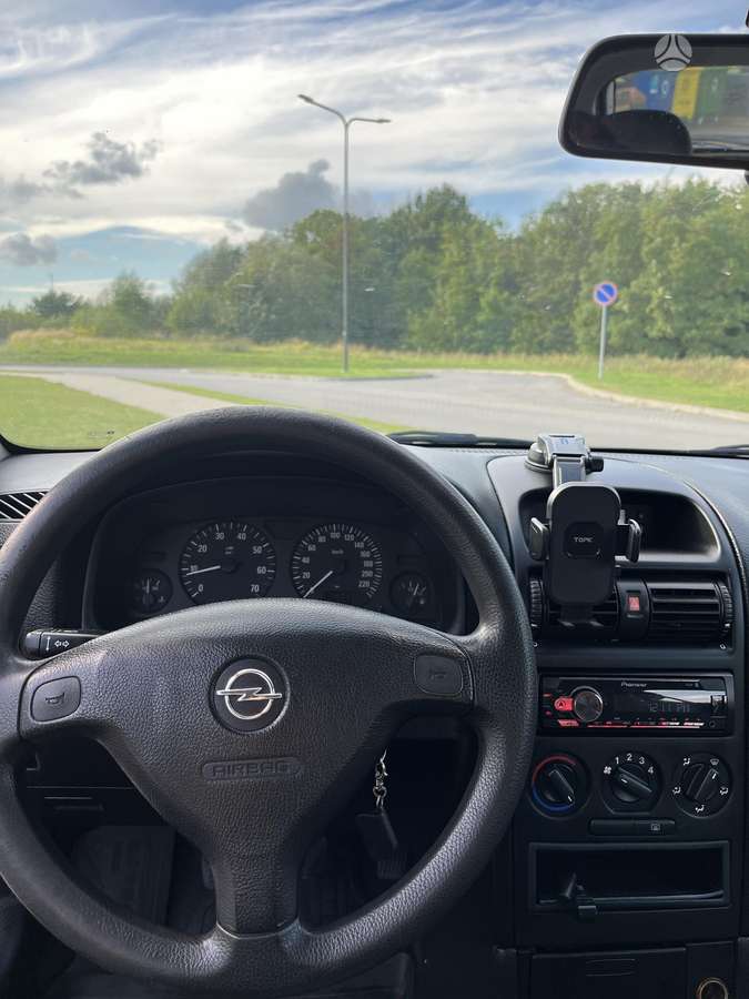Opel Astra, 1.4 l., hatchback