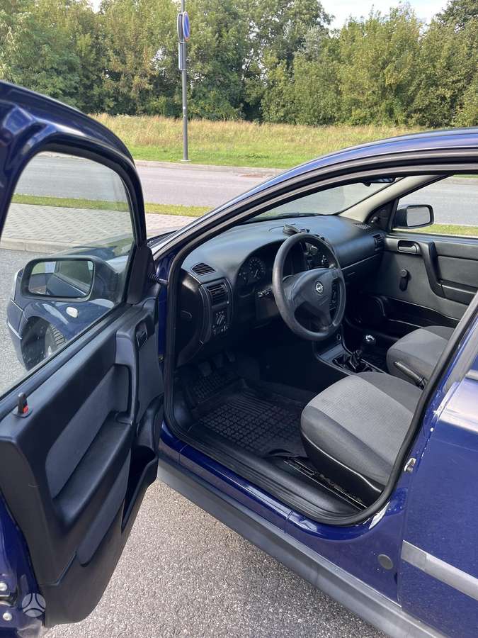 Opel Astra, 1.4 l., hatchback
