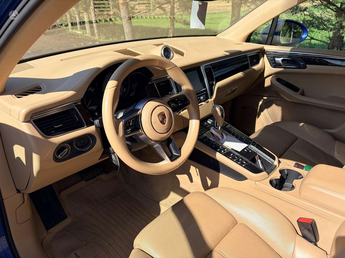 Porsche Macan - 10